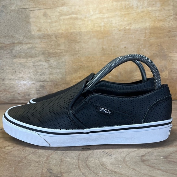 Vans Asher Perforated Womens Size 8 Slip On Shoes Sneakers Black - Picture 3 of 8